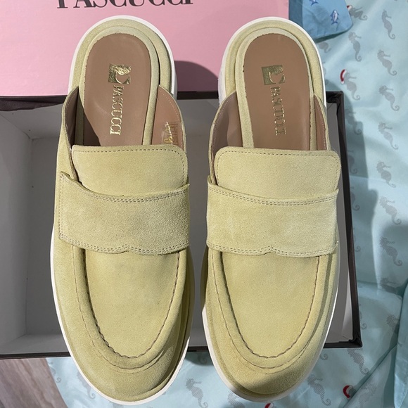 Yellow Flats & Loafers for Everyday Comfort - Picture 6 of 7
